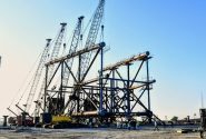 انجام عملیاتRoll-Up جکت سکوی پروژه فرزاد ب در یارد خرمشهر